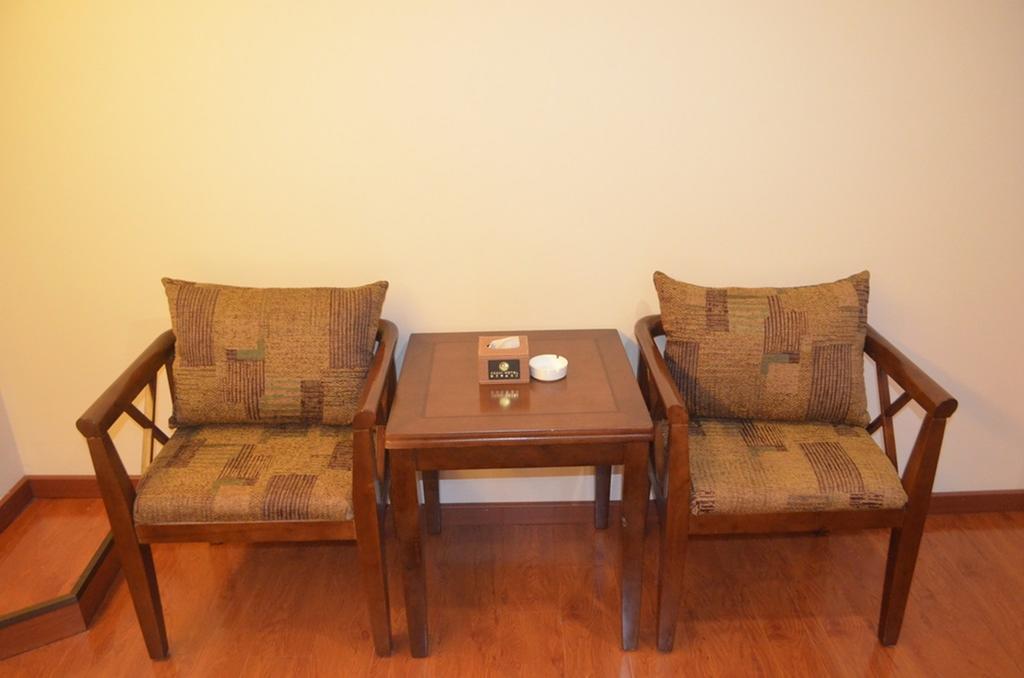 Good Luck Hotel Yangon Bagian luar foto