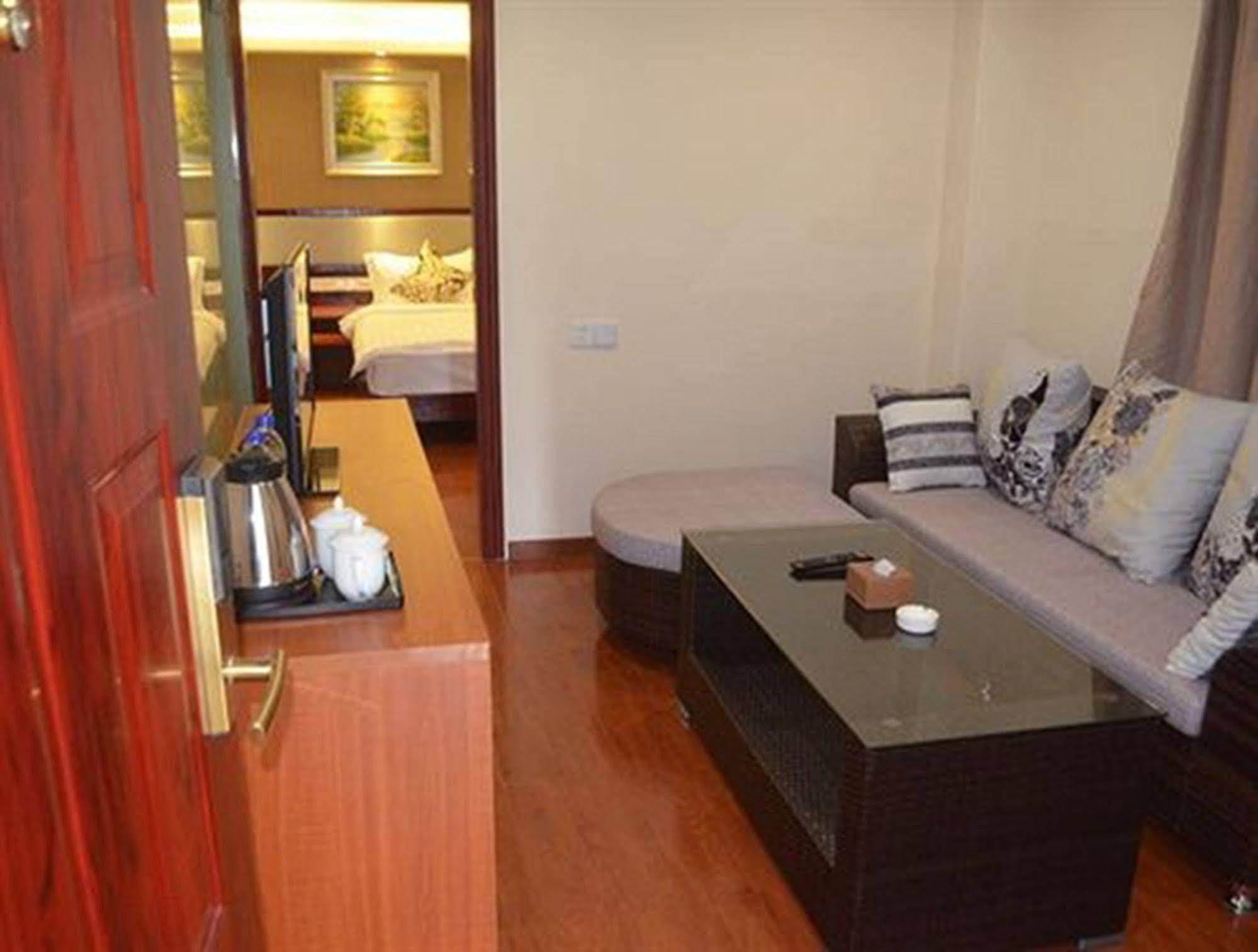 Good Luck Hotel Yangon Bagian luar foto