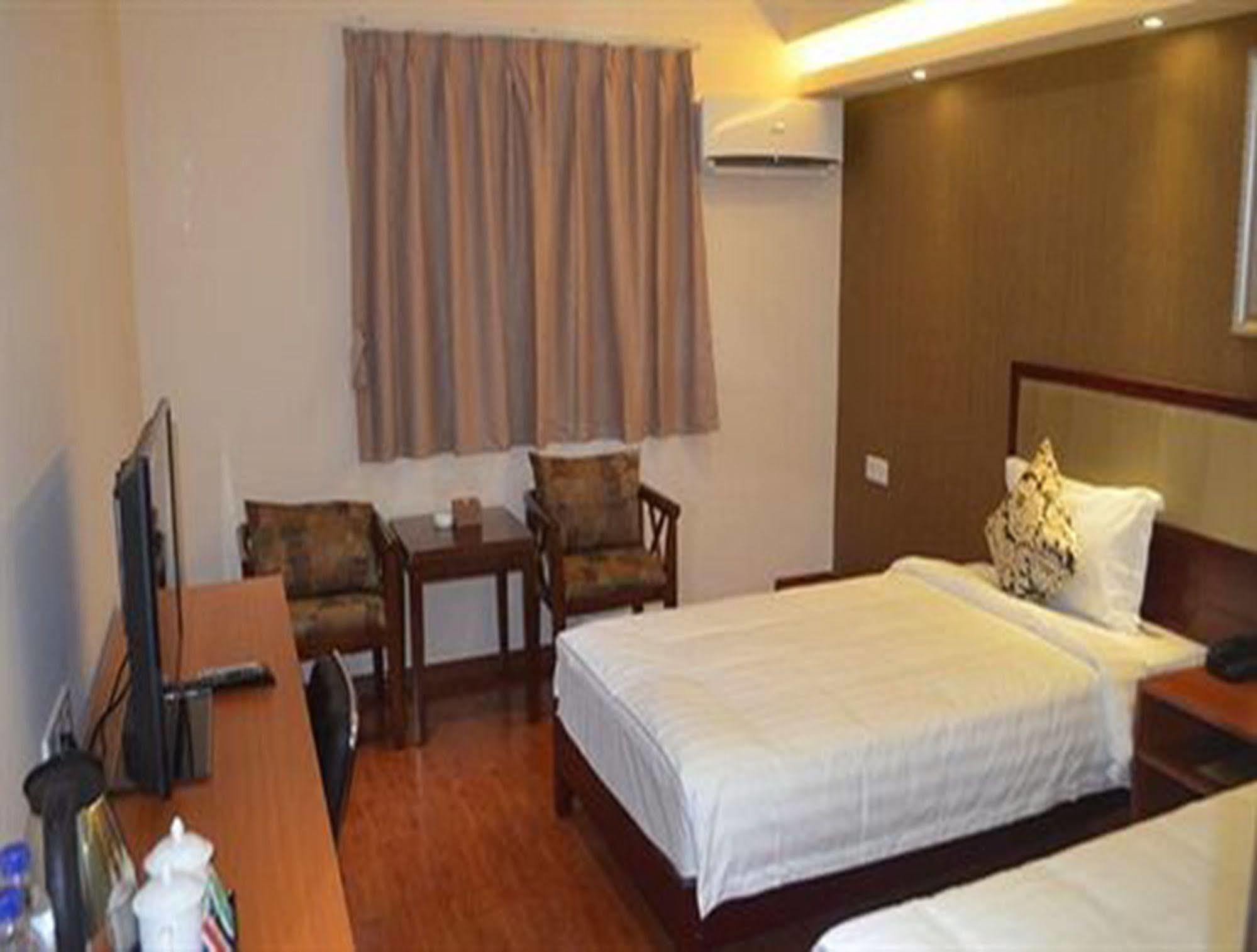 Good Luck Hotel Yangon Bagian luar foto